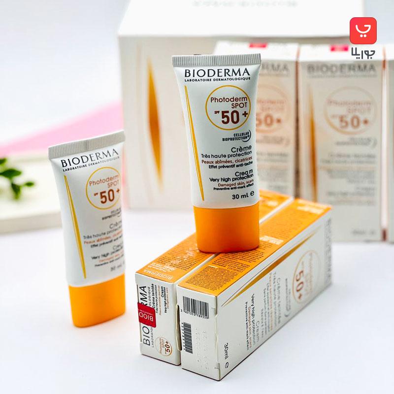 کرم ضد آفتاب بی رنگ بایودرما مدل Photoderm Spot spf50